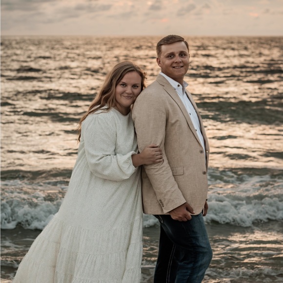 Meet your Posher, Lacey - Picture 4 of 5